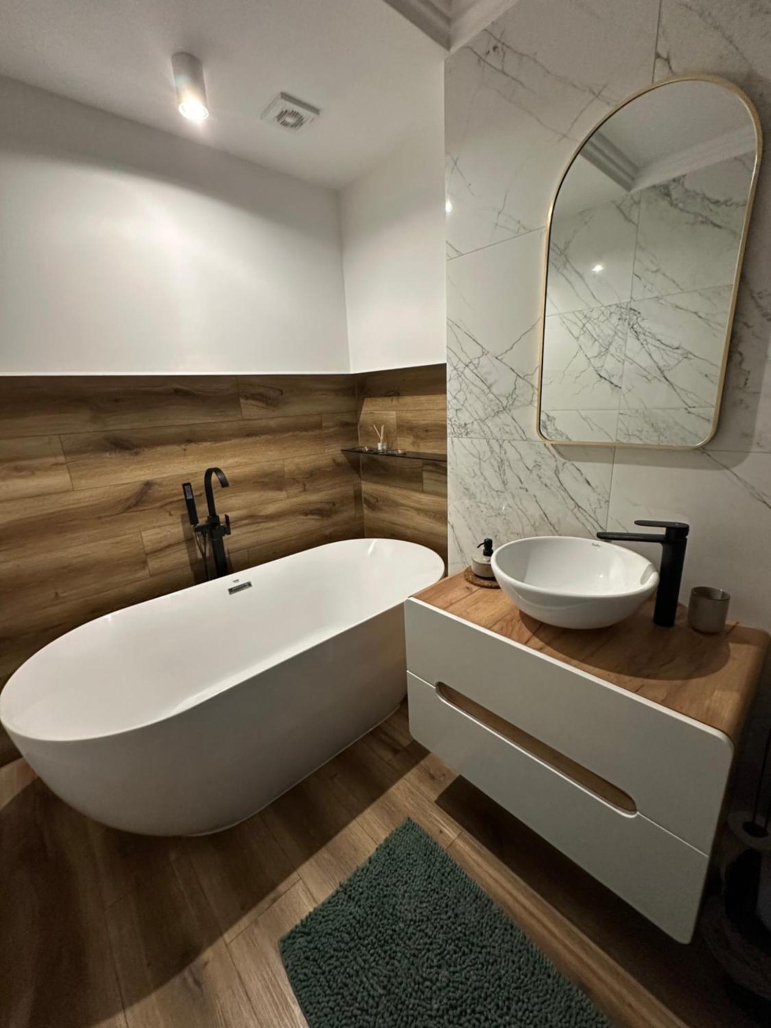 Katerina - Mona Luxury Apartments Lębork Buitenkant foto